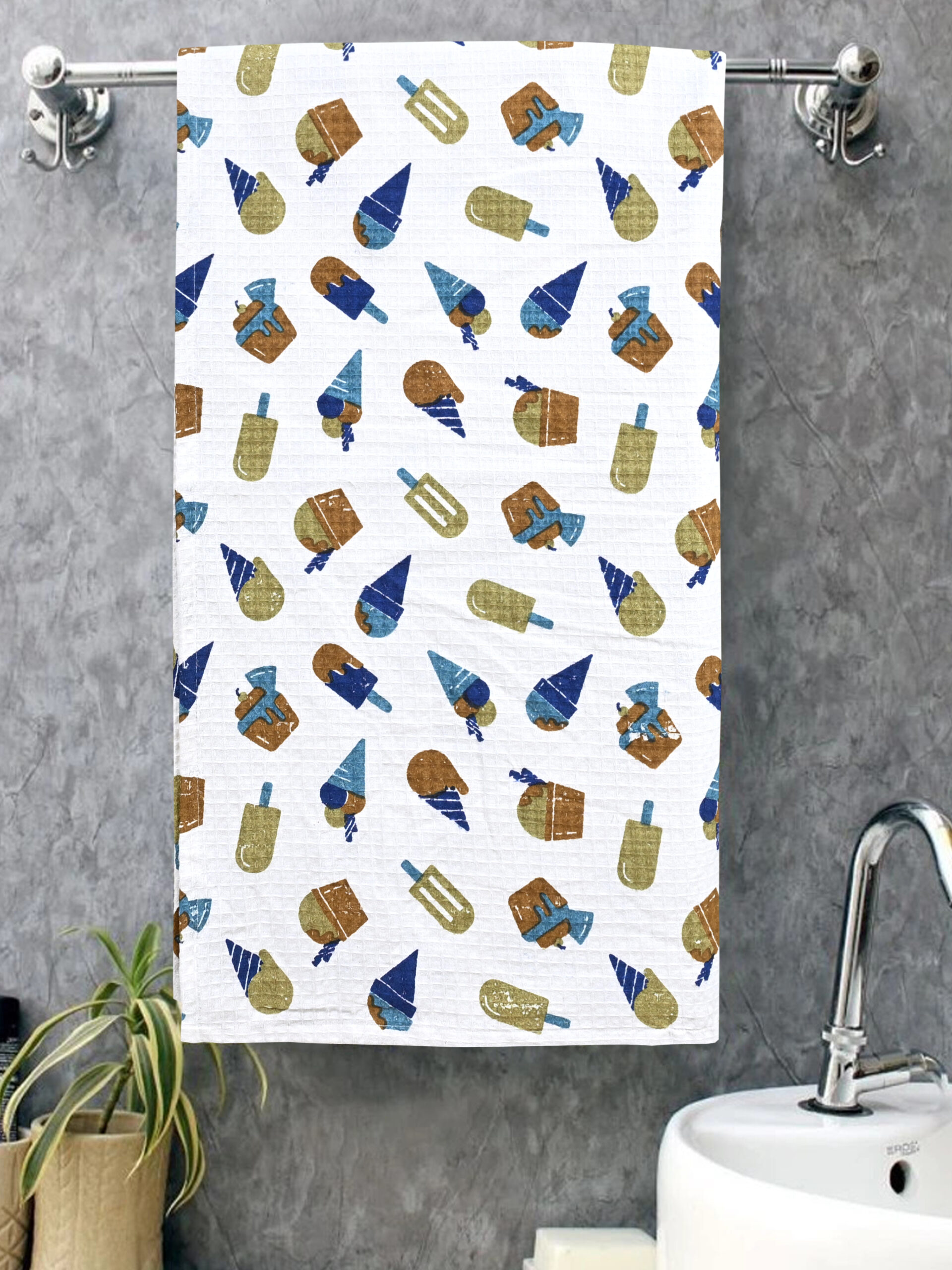 Kids 250 GSM Pure Cotton Bath Towel - Image 2