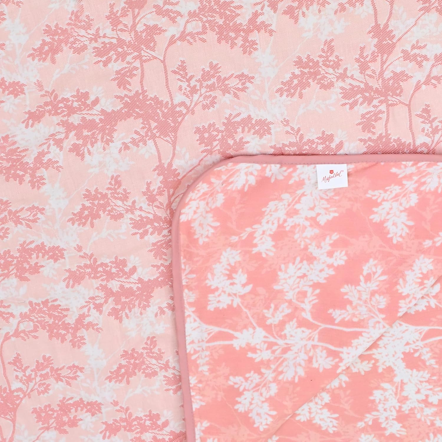 Mafatlal Sparsh Collection Single Bed Dohar, 100% Cambric Cotton Material, Smooth & Skin-Friendly AC Blanket, Reversible Design for Dual-Season Use, 150 GSM, 152 x 228 cm - Image 2